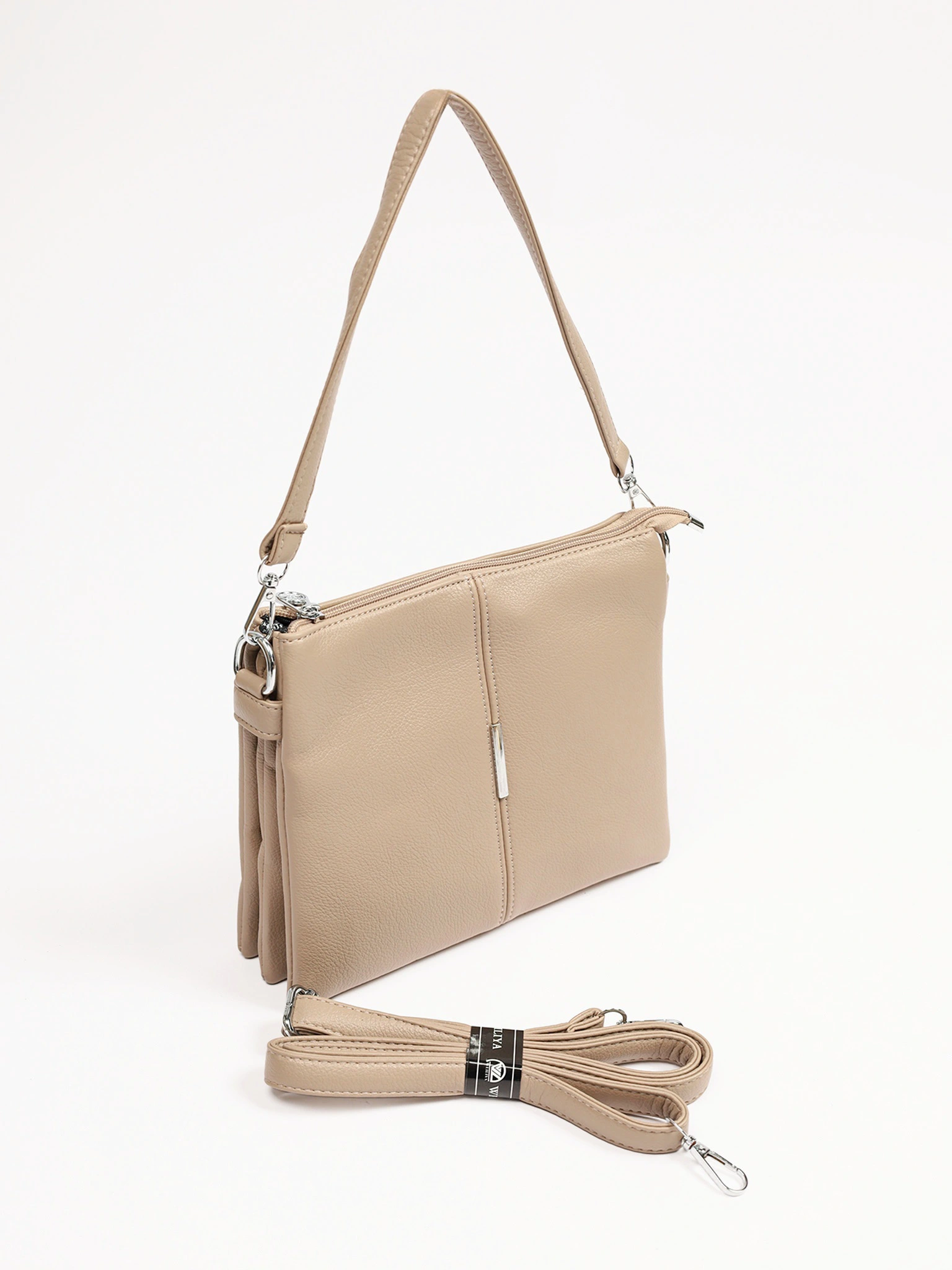 Сумка-кроссбоди с декоративным патчем в ассортименте